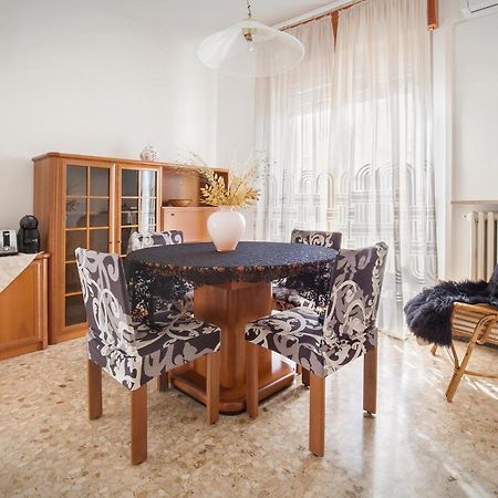 Villa Viola-Comoda Villetta A Капріно-Веронезе Екстер'єр фото