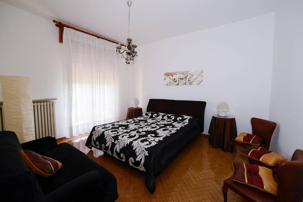 Villa Viola-Comoda Villetta A Капріно-Веронезе Екстер'єр фото