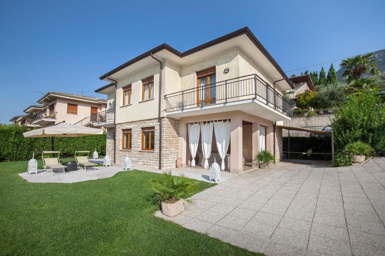 Villa Viola-Comoda Villetta A Капріно-Веронезе Екстер'єр фото